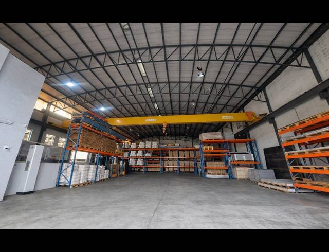 1,700M² WAREHOUSE TO LET IN AIRPORT INDUSTRIA
